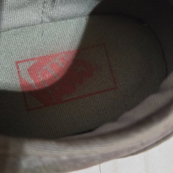 VANS Gray Canvas Shoes – Women’s Size 8.5 with Native inspired laces - Picture 9 of 10